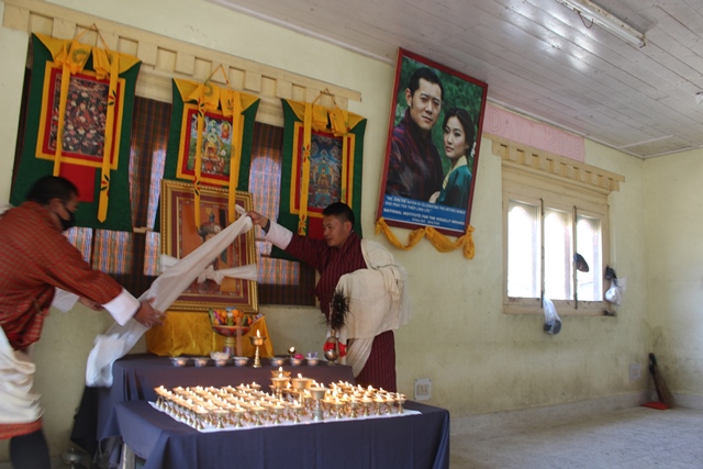 photo: Principal Offering Khadar.